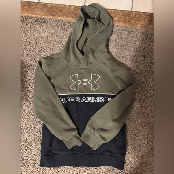 Under Armour Other - Boys Under Armour Olive Green Hoodie